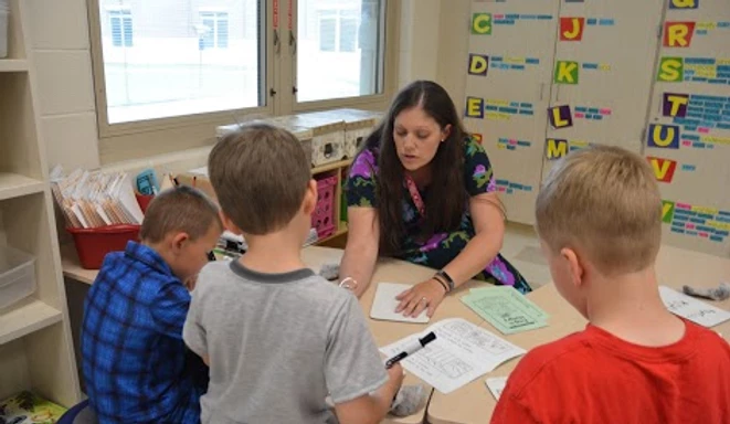 Betty Bagley with Students